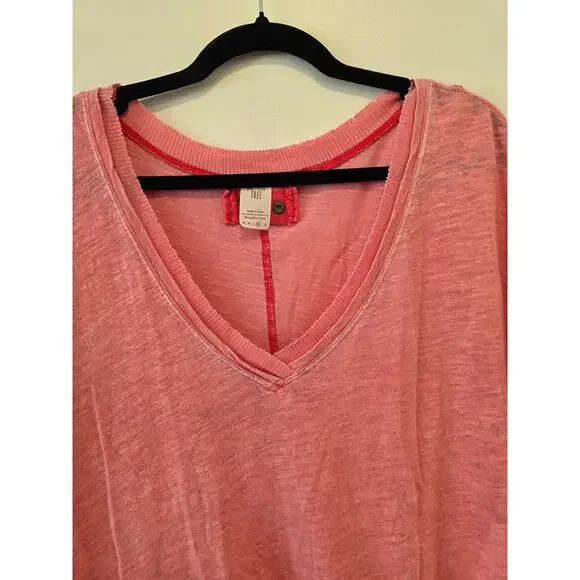 We The Free Pink Short Sleeve T-Shirt Size Medium, Preloved. - Picture 4 of 8